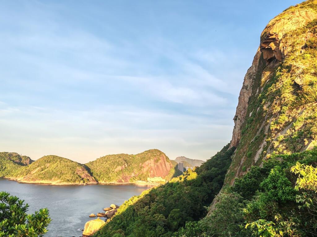 Aamupatikka Sokeritoppavuorella, Rio de Janeiro, Brasilia | Itacarén rannoilta Rio de Janeiroon ja São Pauloon | Elämää Nomadina