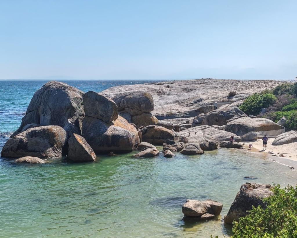 Boulders Beachin alue tunnetaan pingviineistään | Kapkaupunki on Etelä-Afrikan kaunein kaupunkikohde | Elämää Nomadina blogi