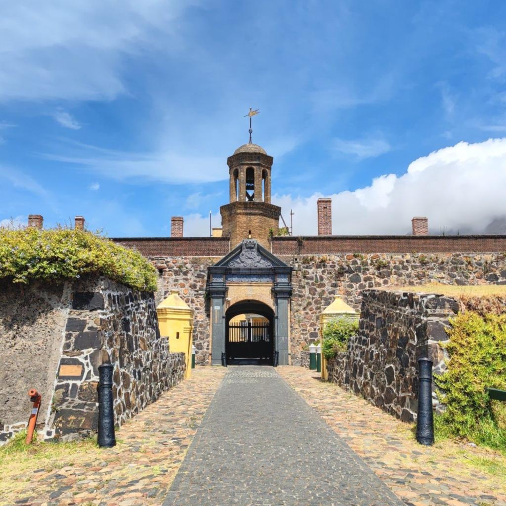 Castle of Good Hope -linnoitus | Kapkaupunki on Etelä-Afrikan kaunein kaupunkikohde | Elämää Nomadina blogi