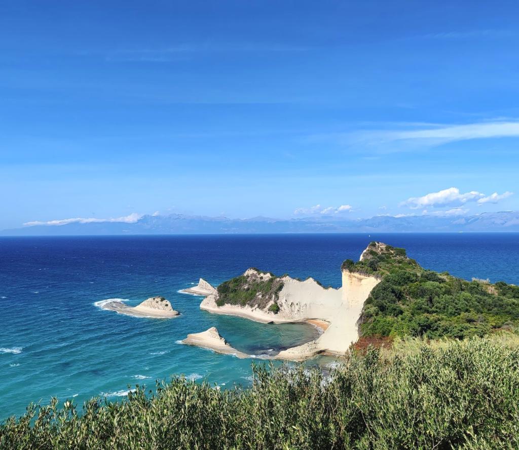 Cape Drastis, Korfu | Autolla Euroopassa: Korfu ja Thessaloniki Kreikassa | Elämää Nomadina