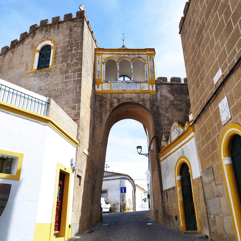 Arco de Santa Clara, Elvas | Road trip Espanjasta Portugaliin | Elämää Nomadina