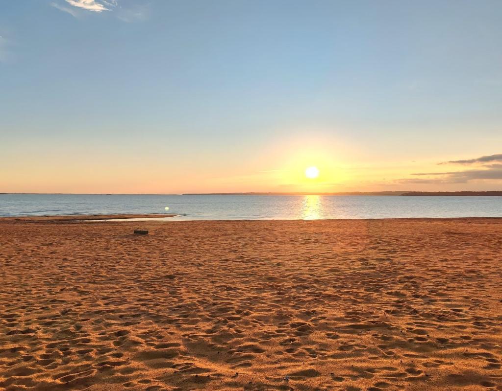 Sunset at Playa San José, Encarncion | Paraguay | Elämää Nomadina matkablogi