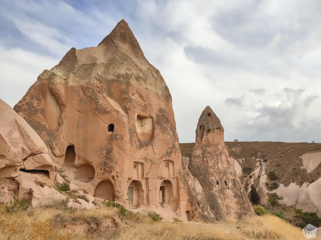 Luolarakentamista Kappadokiassa | Road trip Turkissa: Upea Kappadokia | Elämää Nomadina blogi