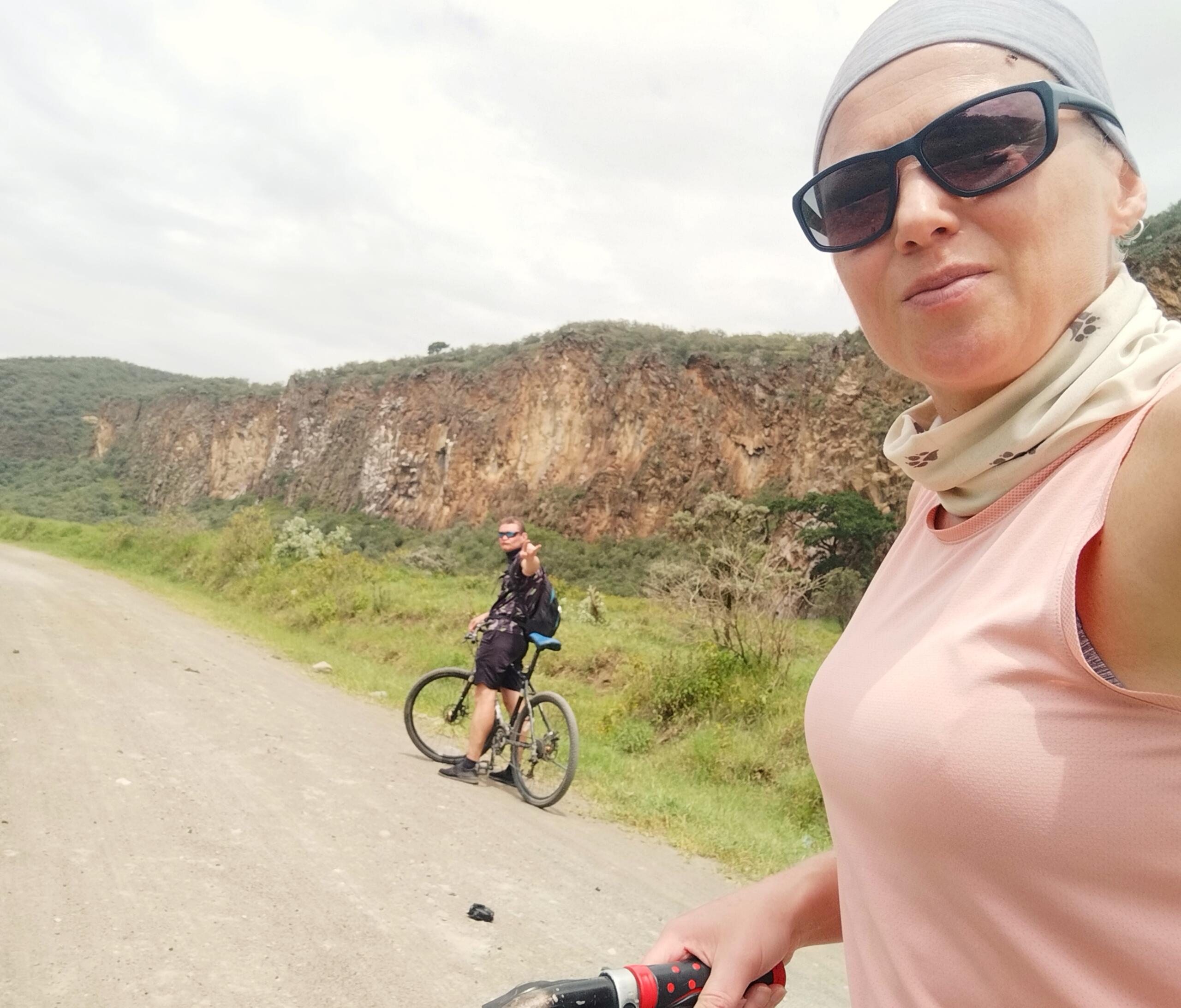 Elämää Nomadina - Vuosikooste 2023 – seikkailuja Euroopassa ja Itä-Afrikassa Cycling safari in Hells Gate National Park, Kenya