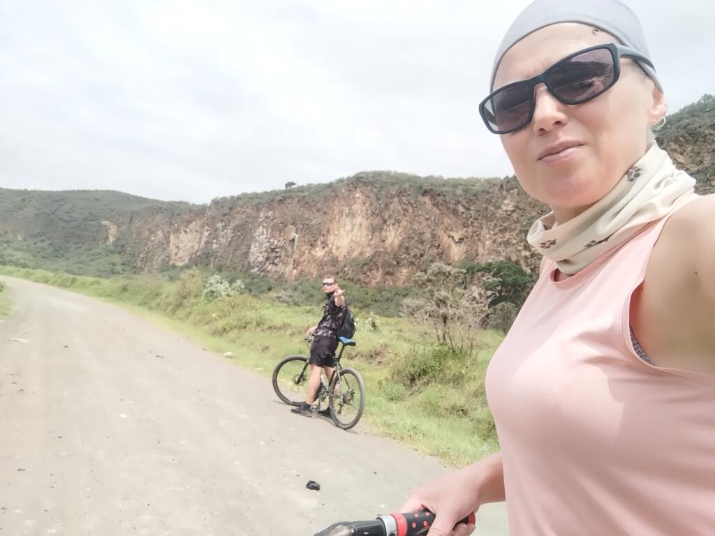 Elämää Nomadina - Luontoseikkailuja Naivashassa Itä-Afrikan hautavajoamassa Polkupyöräsafarilla Hell's Gate kansallispuistossa | Hells Gate National Park | Naivasha, Kenia | Elämää Nomadina