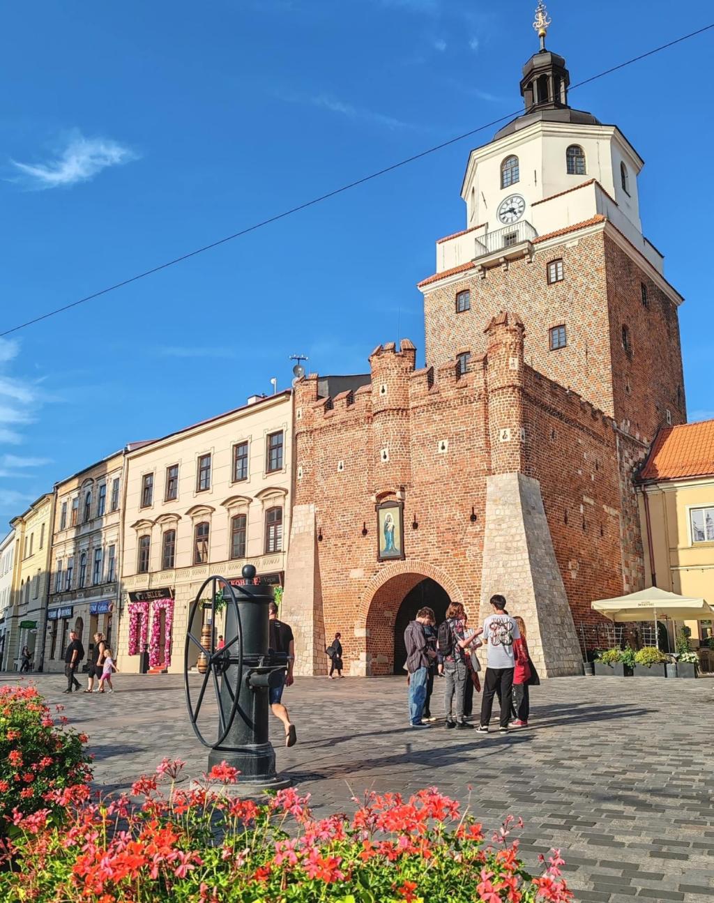 Krakovan portti, Torun, Puola | Kesäturistina Suomessa ja road trip halki Itä-Euroopan | Elämää Nomadina