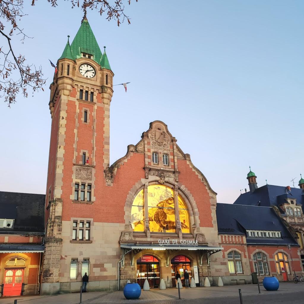 Elämää Nomadina - Syksyinen road trip Romaniasta Slovenian kautta Ranskaan Colmarin rautatieasema, Ranska | Syksyinen pakumatka halki Euroopan | Elämää Nomadina