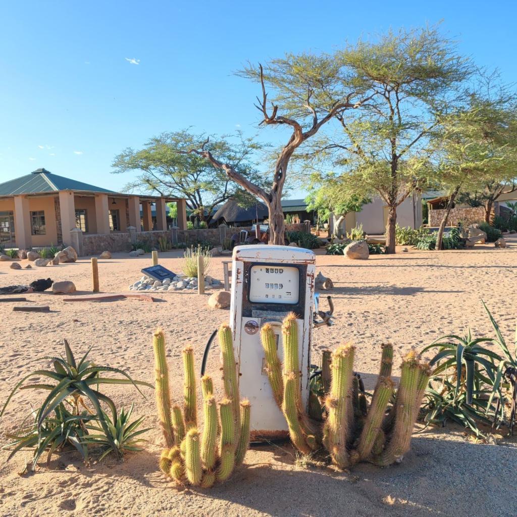 Elämää Nomadina - Road trip Namibiassa vei aavikolle ja rannikkomaisemiin Solitaire | Road trip Namibiassa | Elämää Nomadina blogi