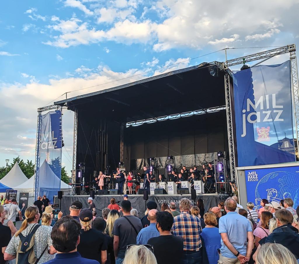 Miljazz Oulussa | Kesäturistina Suomessa ja road trip halki Itä-Euroopan | Elämää Nomadina