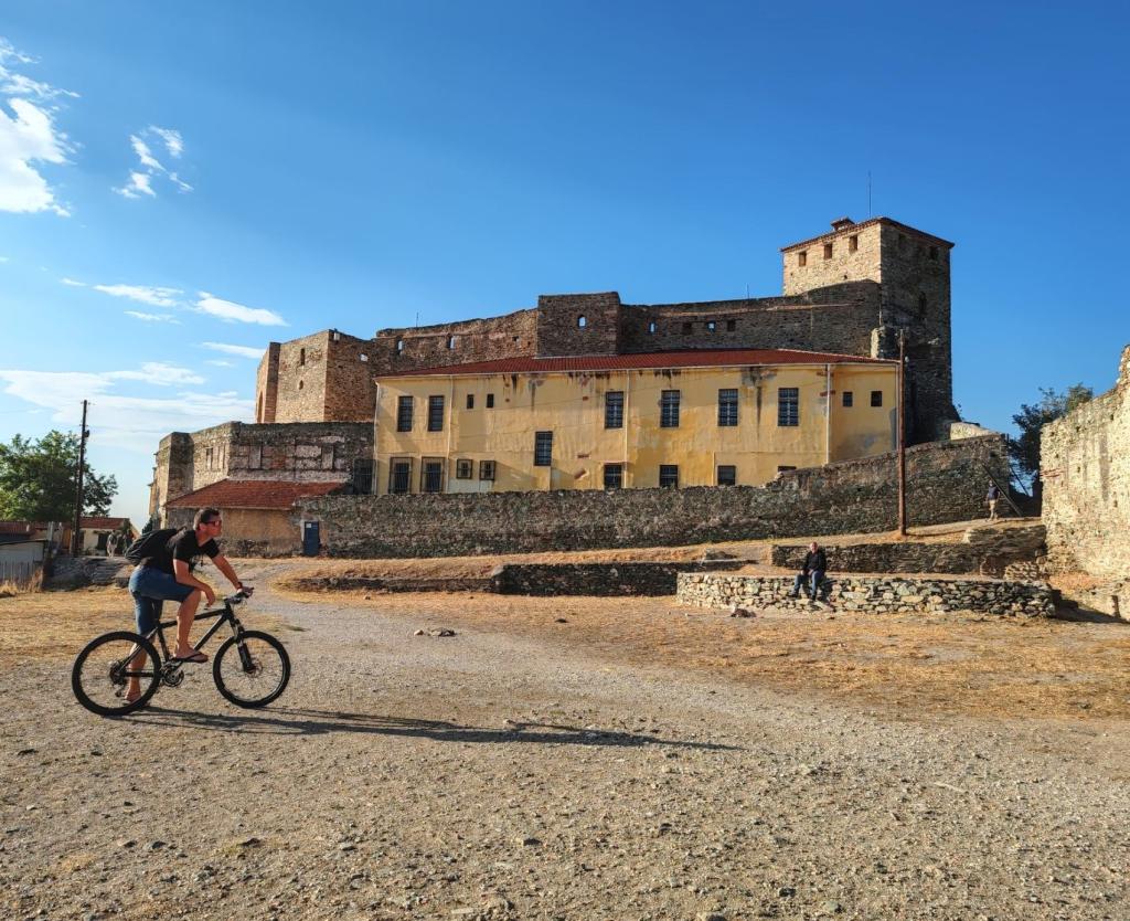 Thessalonikin bysanttilainen linnoitus ja akropolis | Autolla Euroopassa: Korfu ja Thessaloniki Kreikassa | Elämää Nomadina