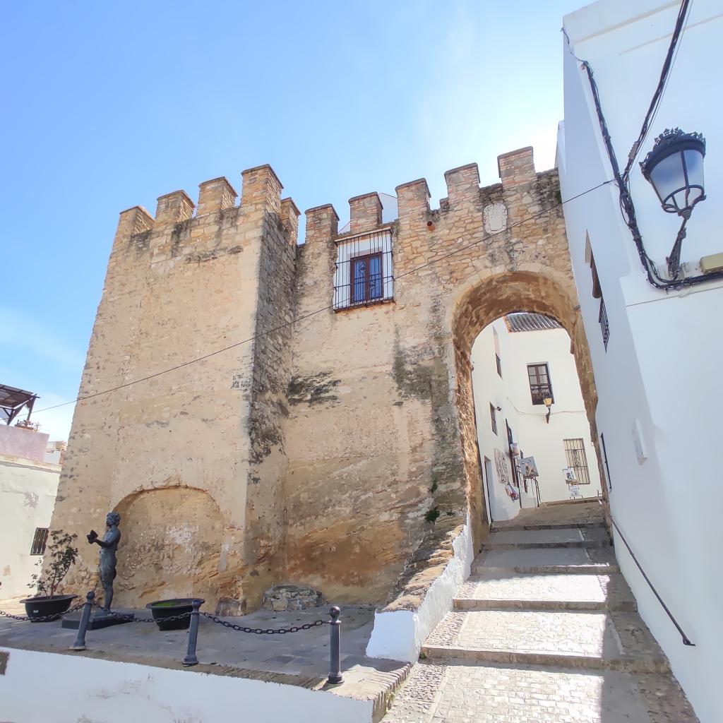 Vejer de la Frontera, kaupunginportti ja muureja | Andalusia, Espanja | Elämää Nomadina