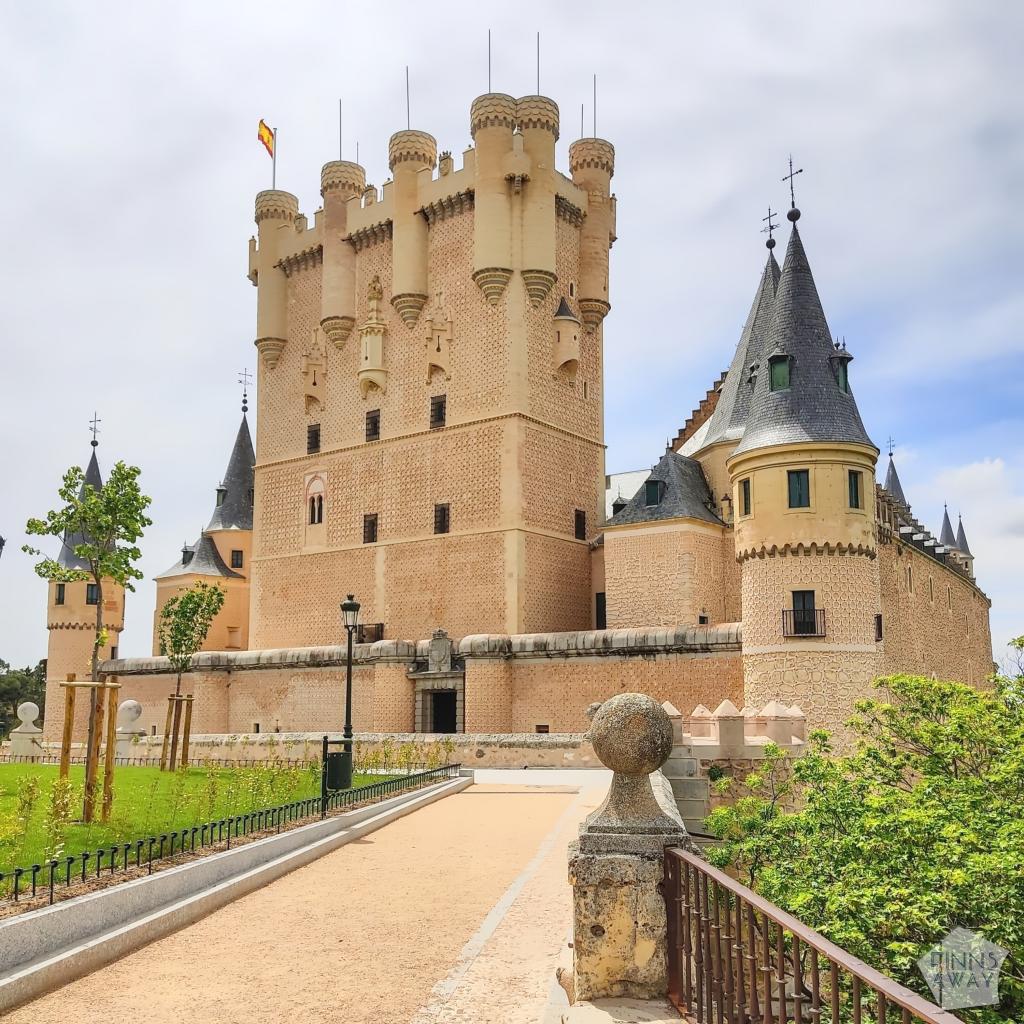Alcazar, Segovia | Road trip Keski-Espanjassa | Elämää Nomadina blogi