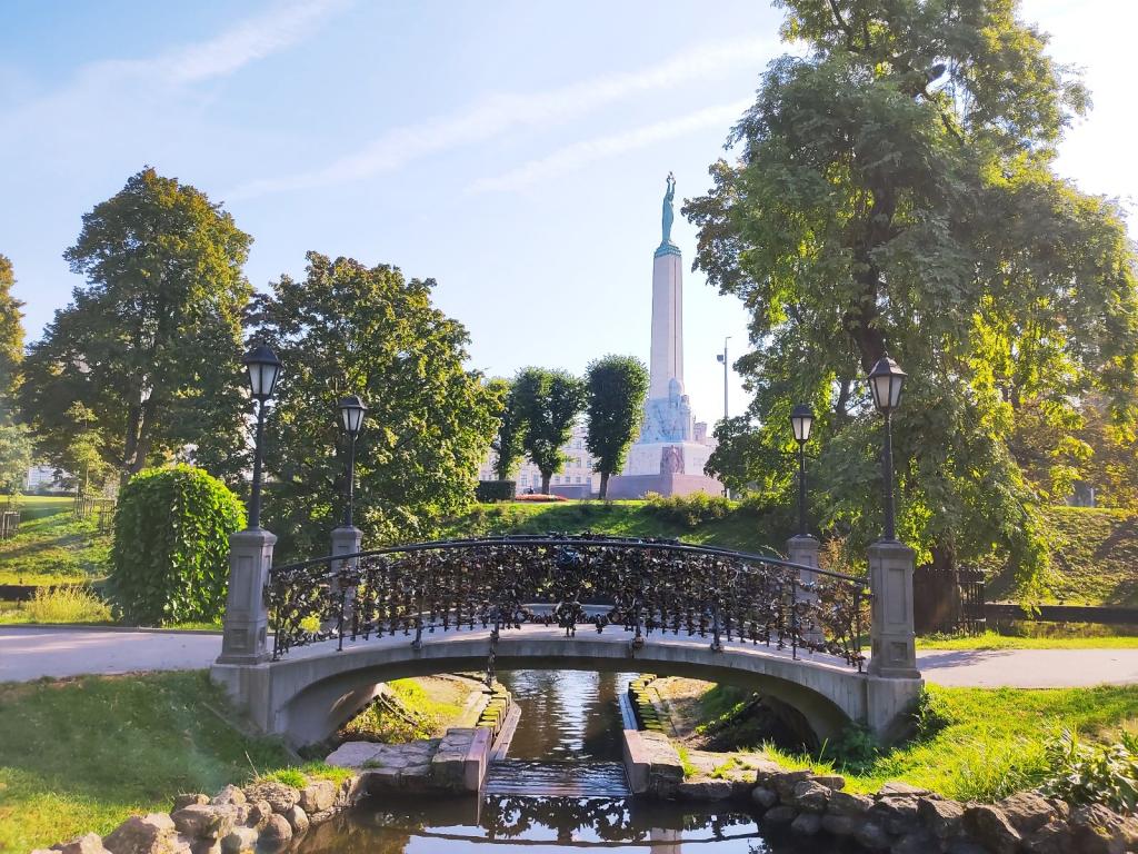 Bastejkalna Park, Riga | Syksy 2021 Riika, Latvia, Baltia | Elämää Nomadina blogi
