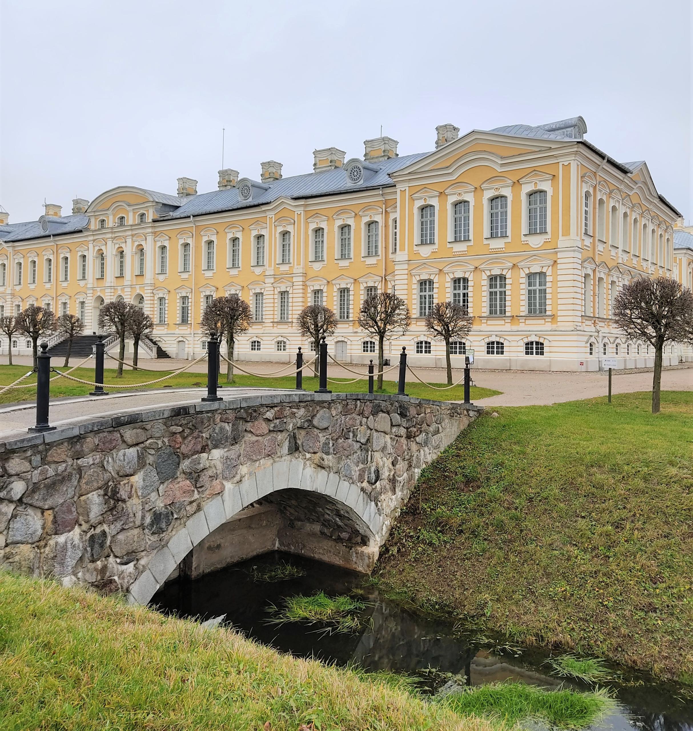 Rundālen palatsi | Linnoja Latviassa | Elämää Nomadina blogi
